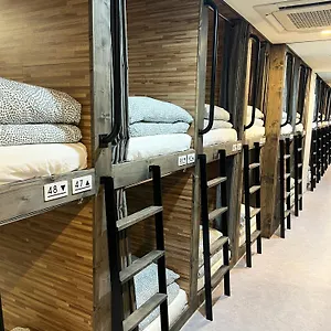 Cube Jongro Capsule hotel